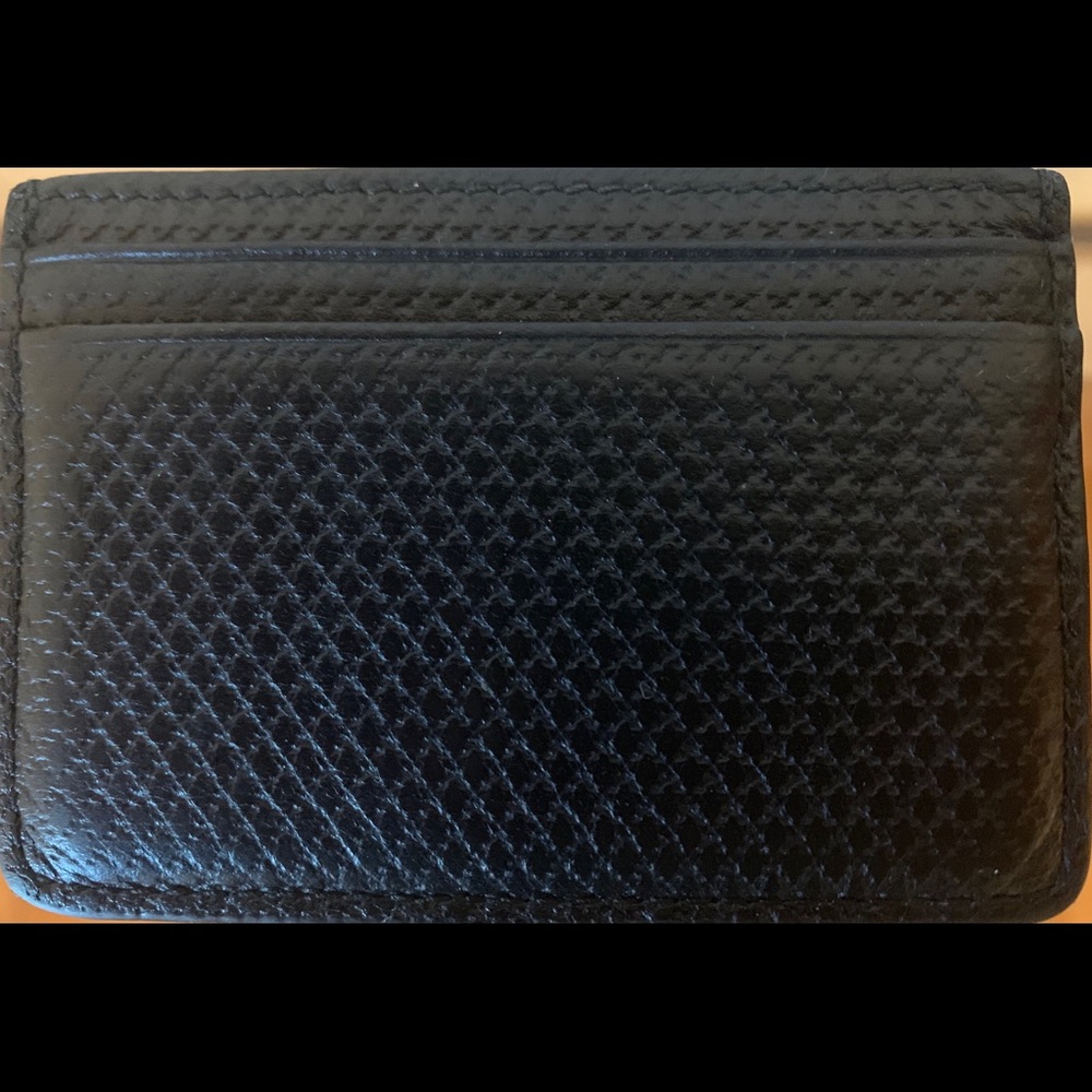Hugo Boss Card Wallet...Very Unique Design. - Picture 3 of 5